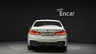 BMW 5-SERIES G30 2017