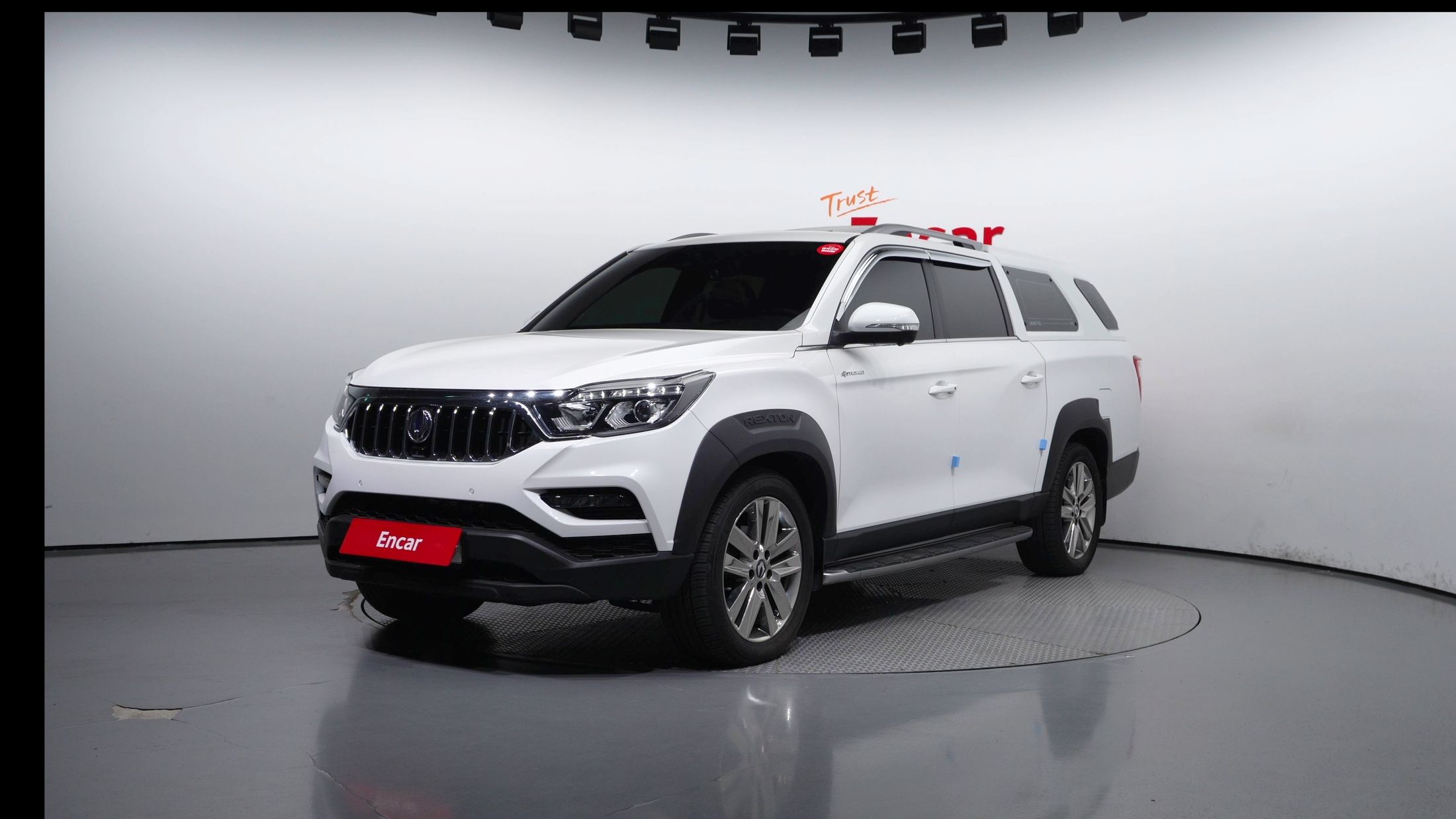 SSANGYONG REXTON SPORTS CAR