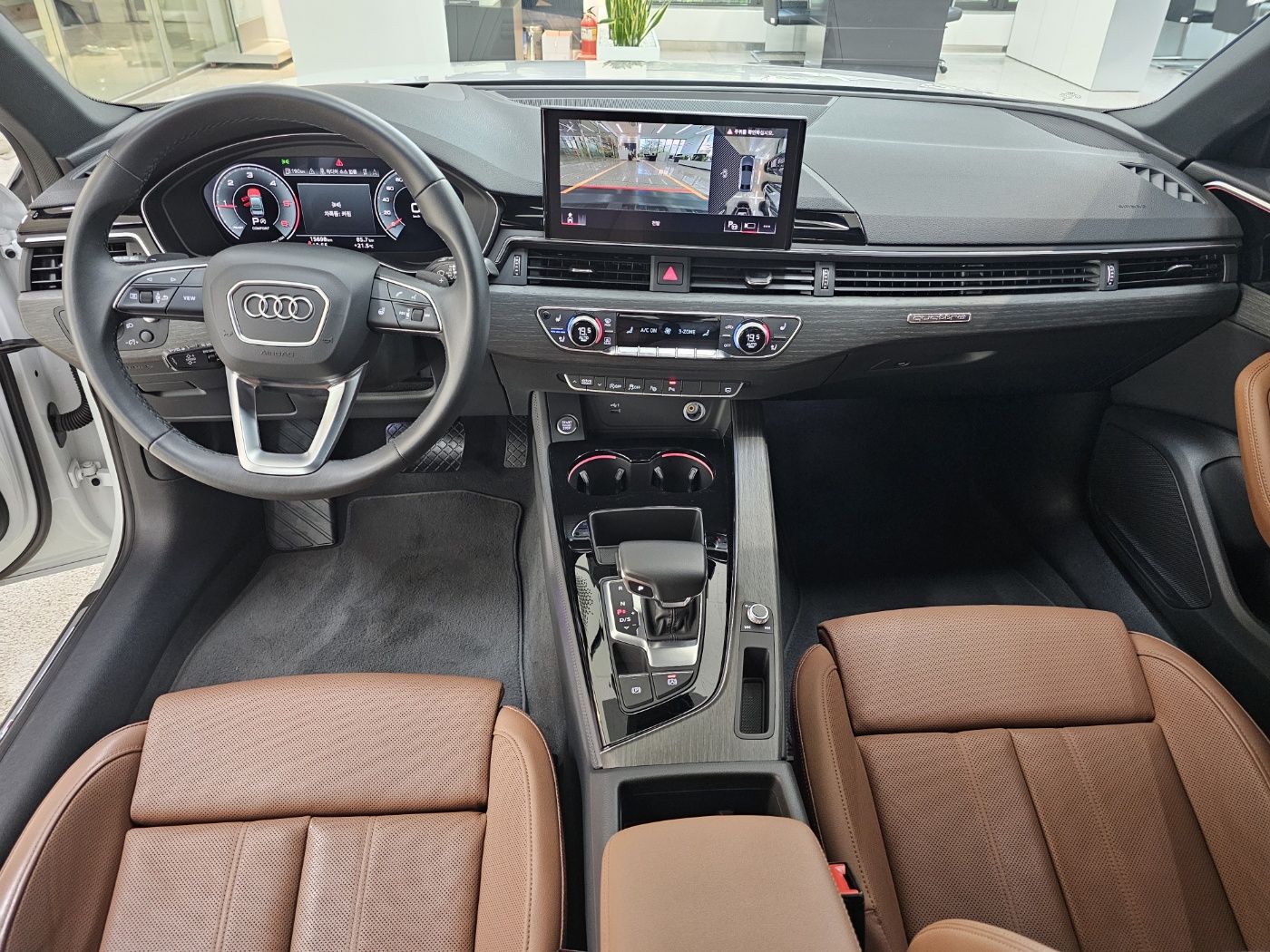 AUDI A4 B9