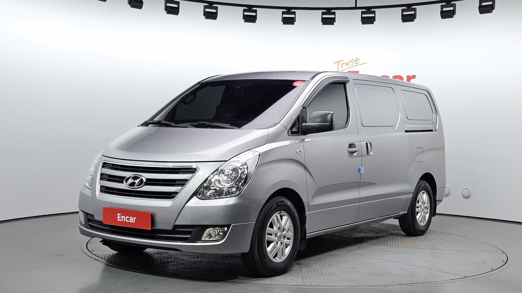 HYUNDAI STAREX GRAND 2016