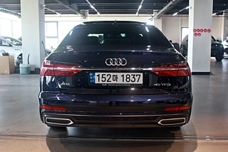 AUDI A6 C8 2023