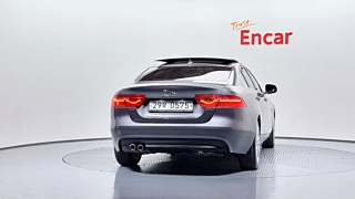 JAGUAR XE 2016
