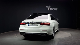 MERCEDES BENZ E-CLASS W213 2021