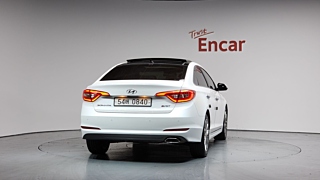 HYUNDAI SONATA LF 2016