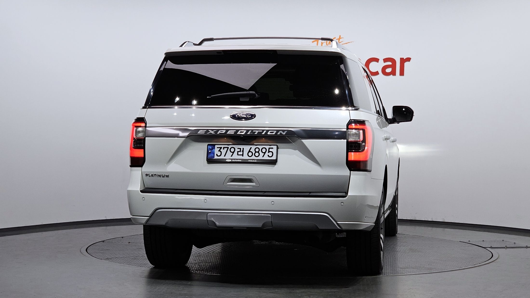 FORD EXPEDITION
