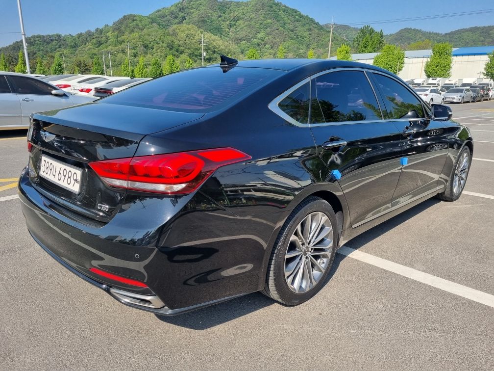 HYUNDAI GENESIS DH 2016