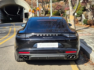 PORSCHE PANAMERA 971 2023