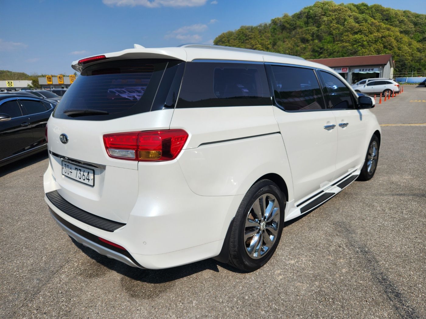 KIA CARNIVAL 2017