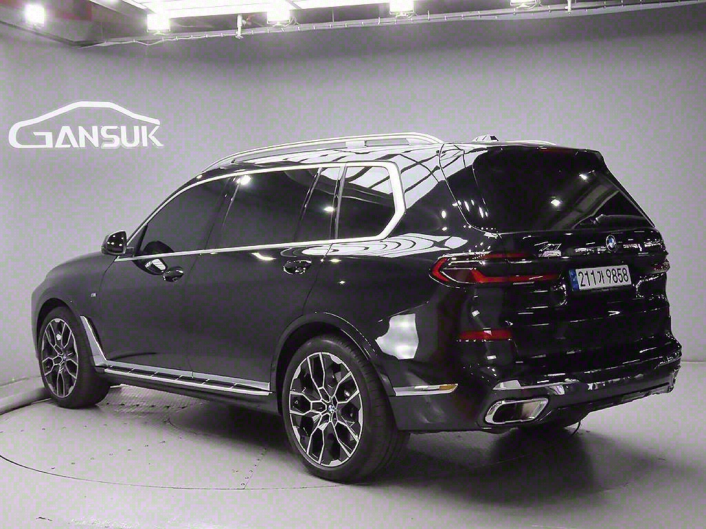 BMW X7 G07 2024
