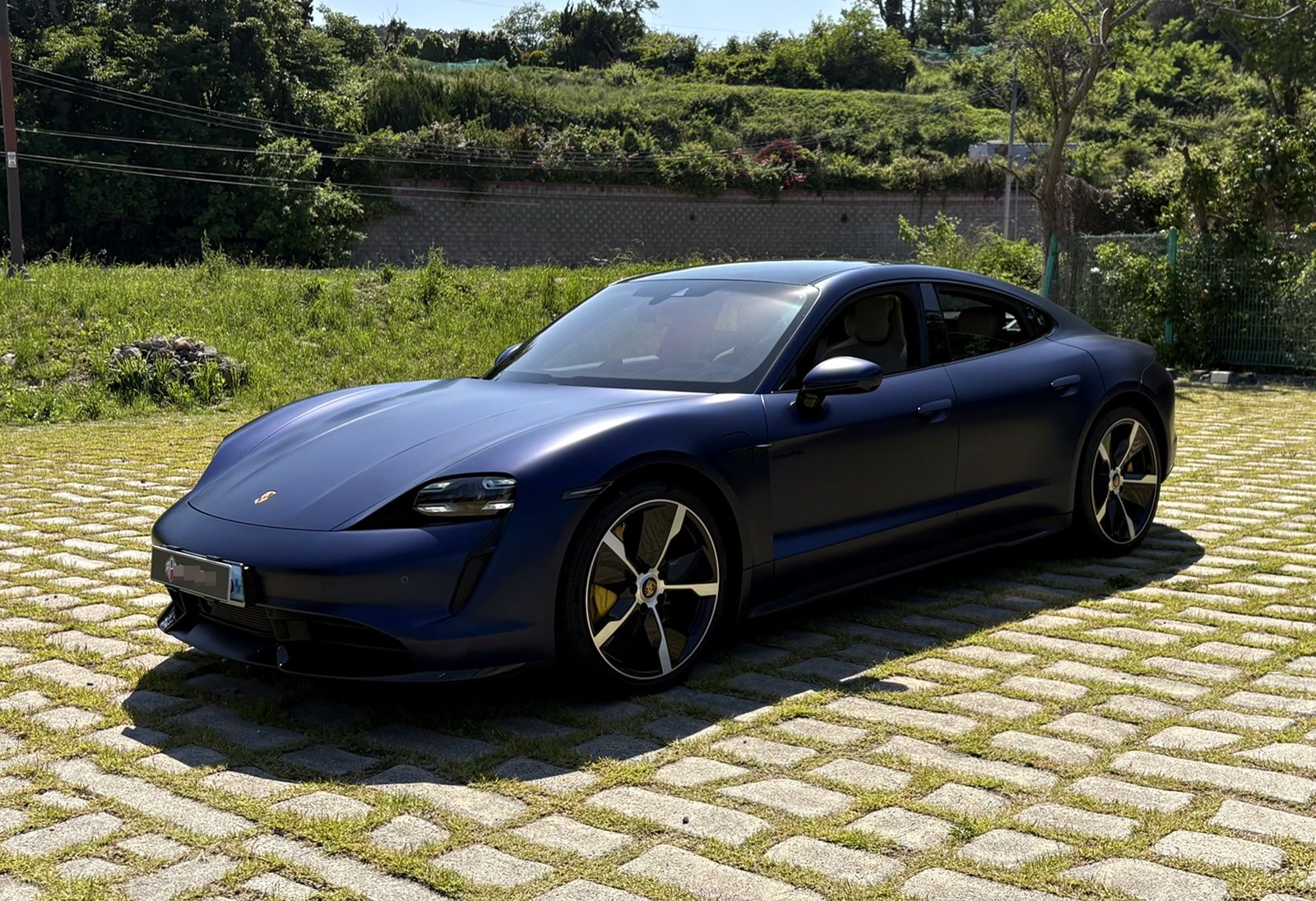PORSCHE TAYCAN 2021