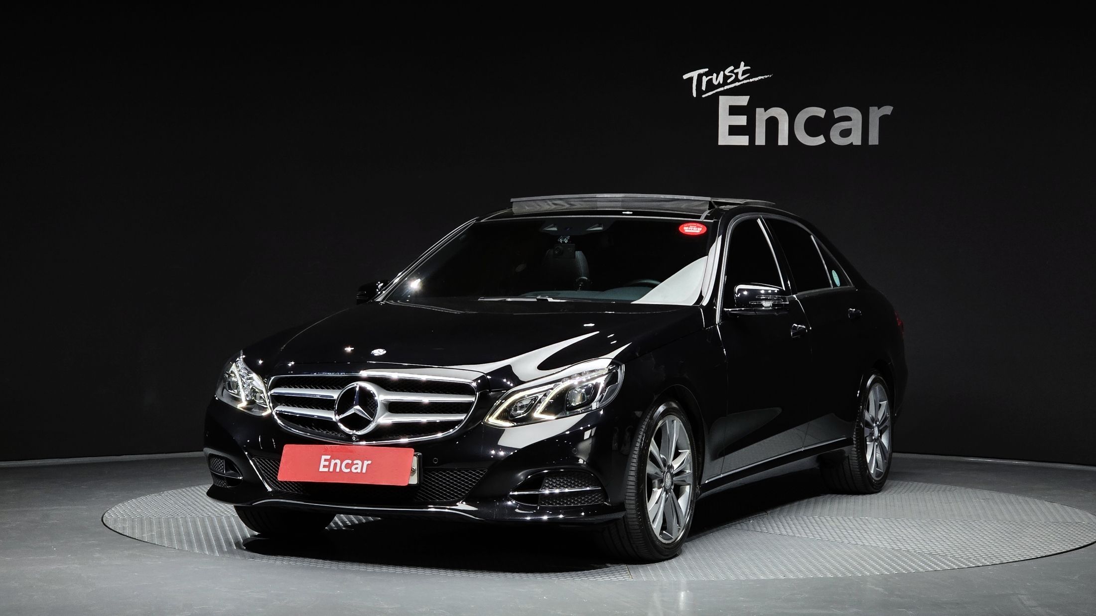 MERCEDES BENZ E-CLASS W212