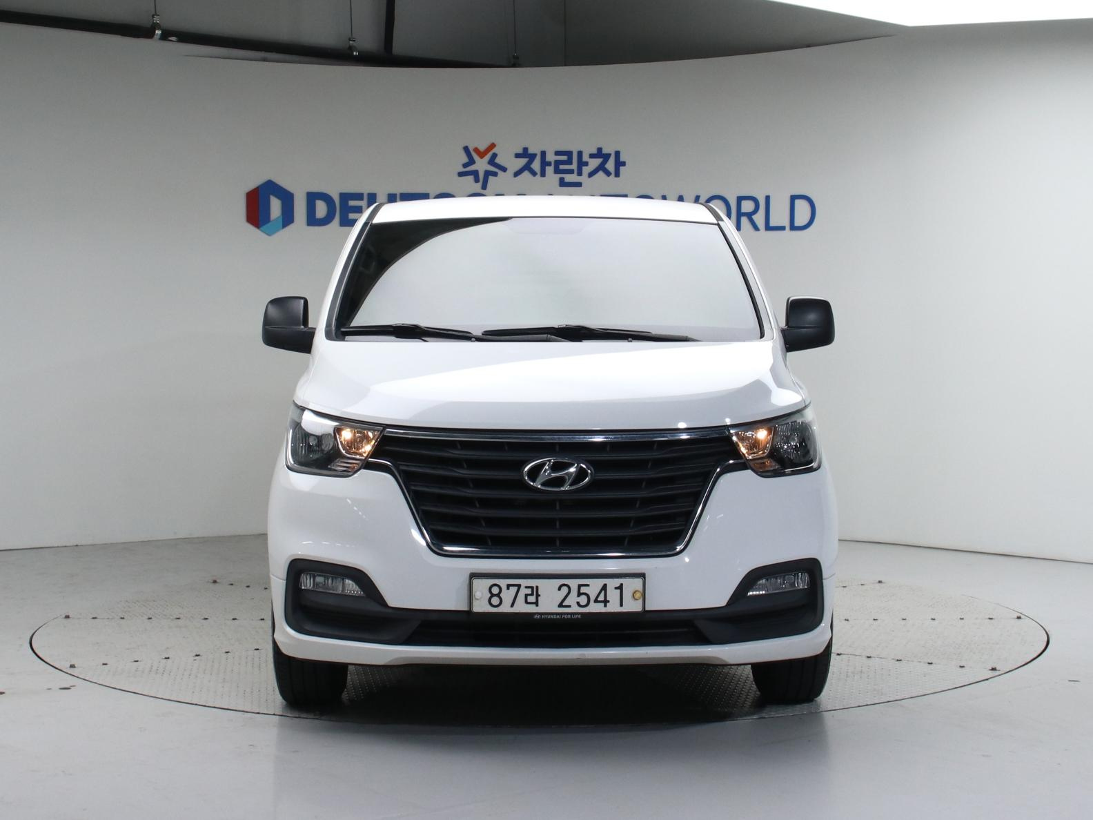HYUNDAI STAREX GRAND 2021