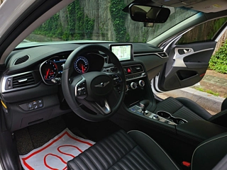 GENESIS G70 2020