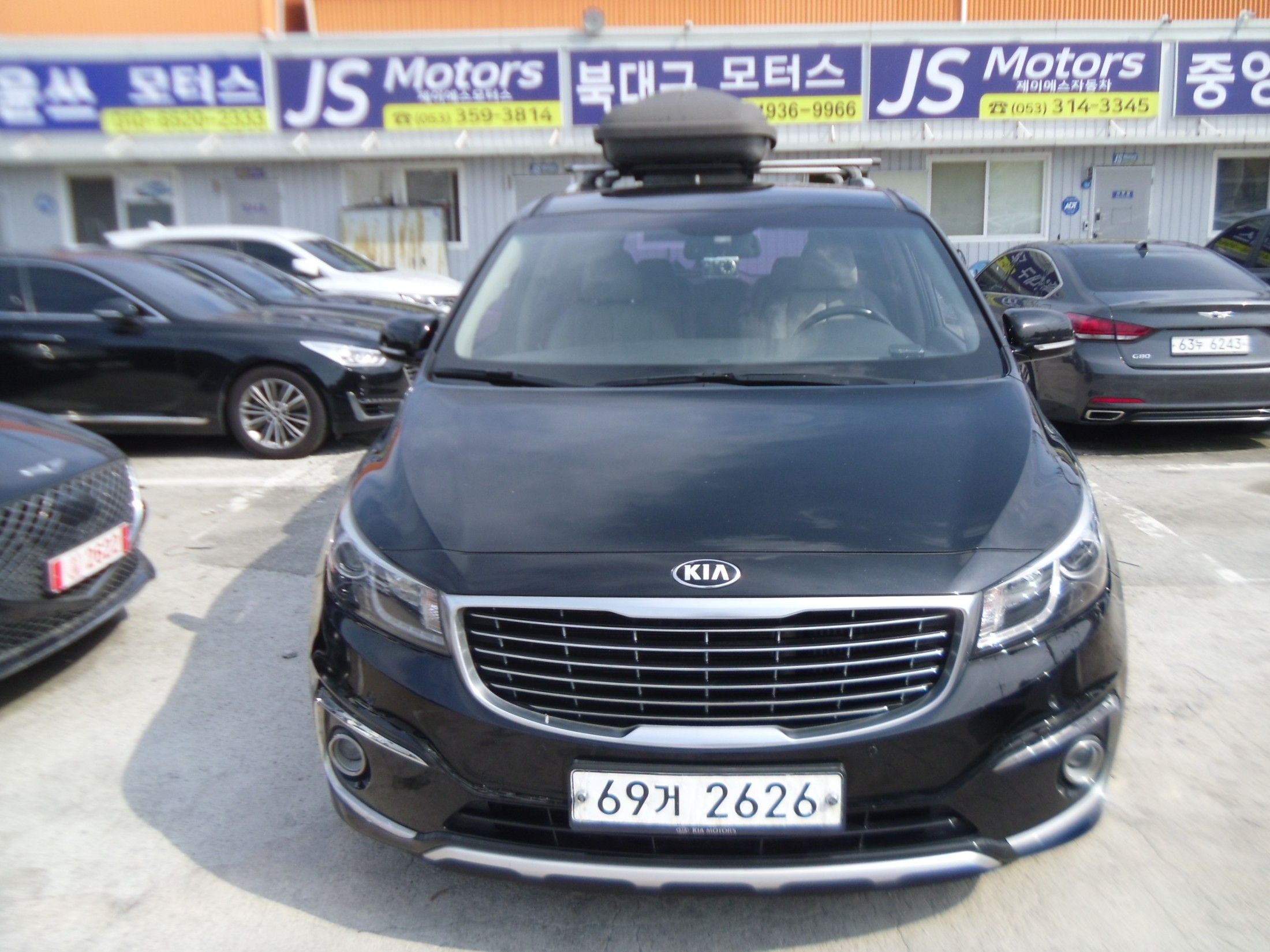 KIA CARNIVAL
