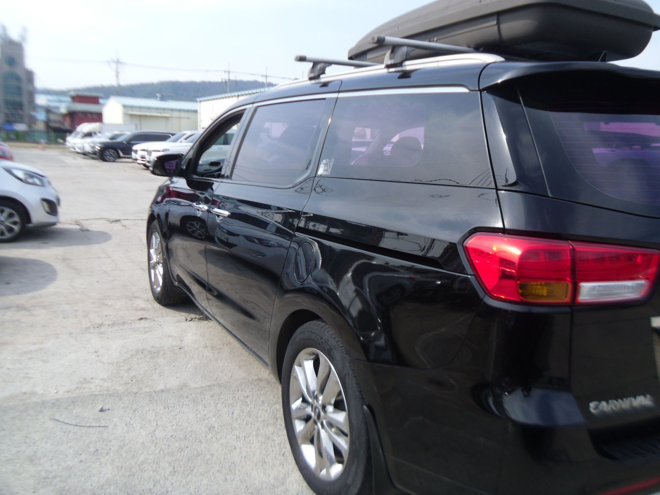 KIA CARNIVAL 2015