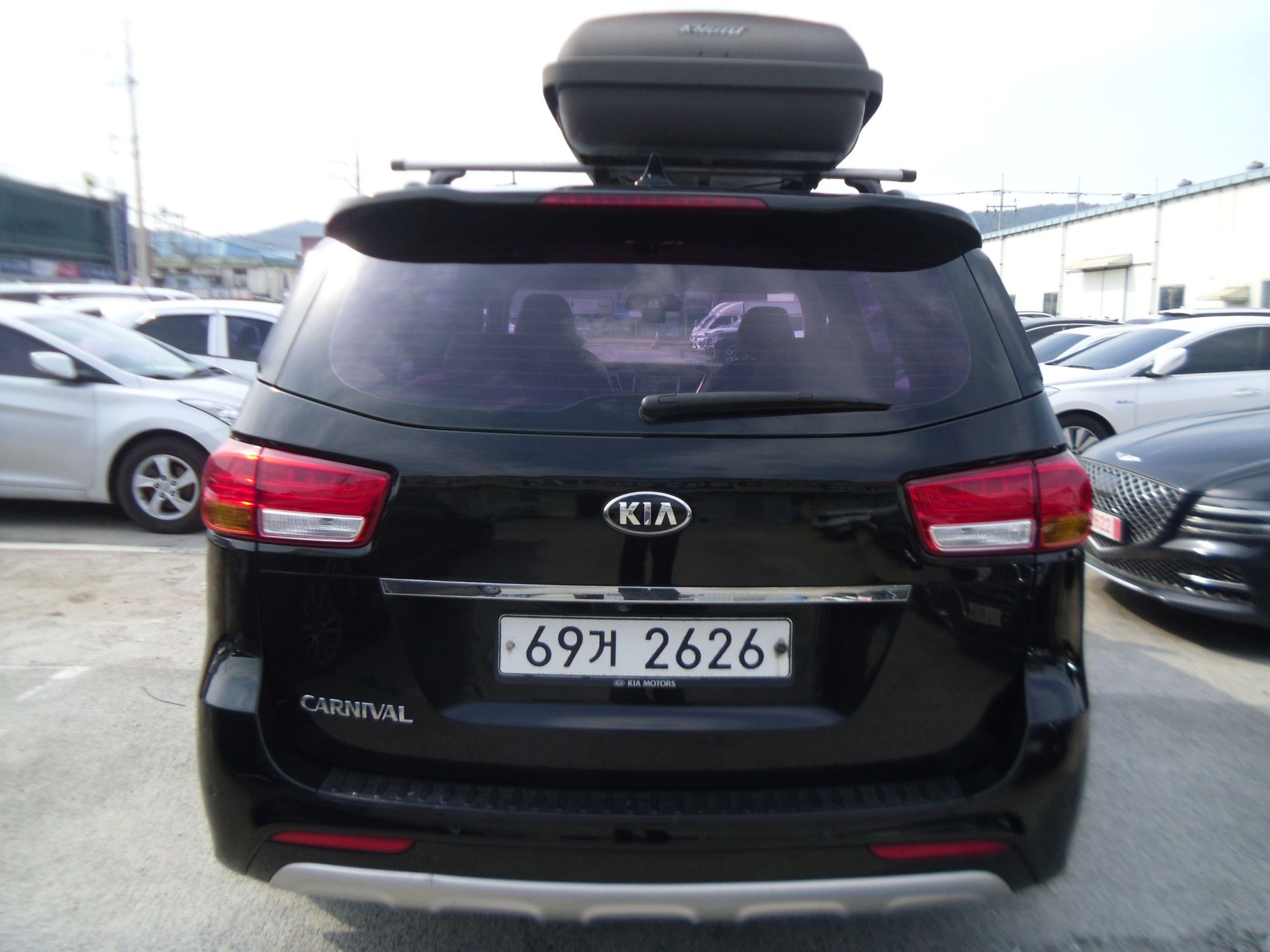 KIA CARNIVAL 2015
