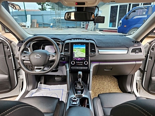 SAMSUNG QM6 2019