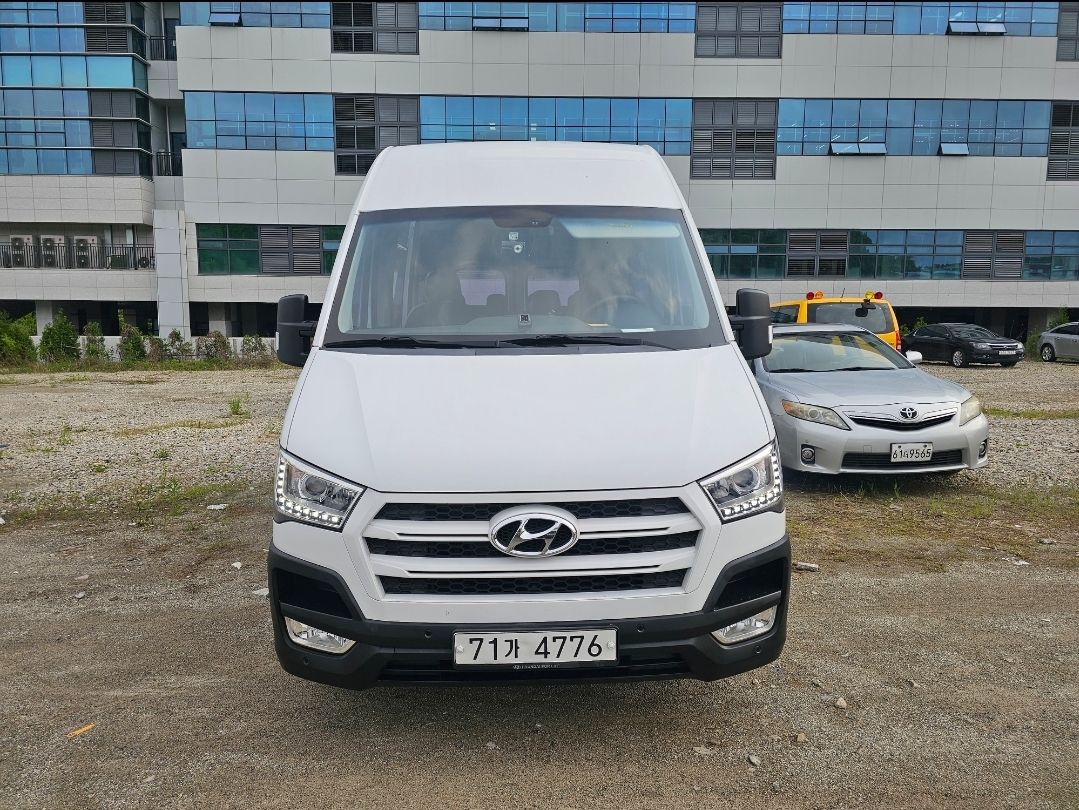 HYUNDAI SOLATI 2015
