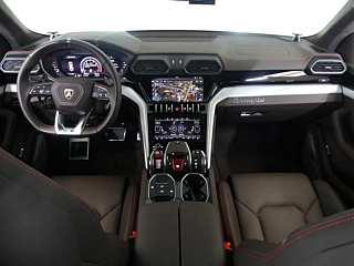 LAMBORGHINI URUS 2020