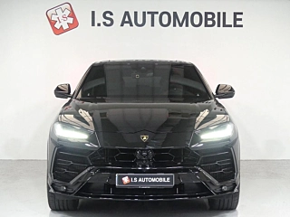 LAMBORGHINI URUS 2020