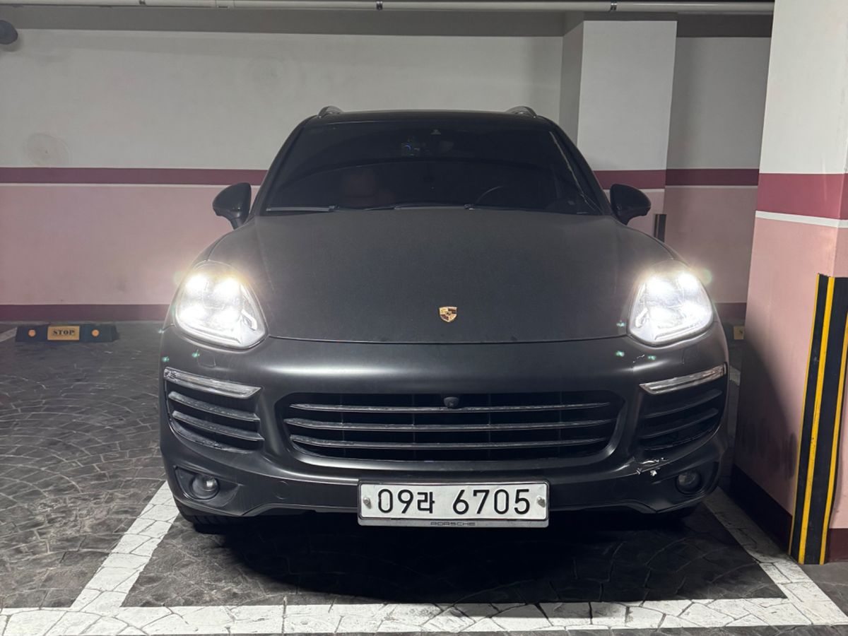 PORSCHE CAYENNE
