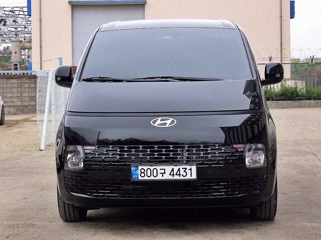 HYUNDAI STARIA 2024