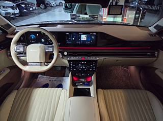 HYUNDAI GRANDEUR GN7 2024