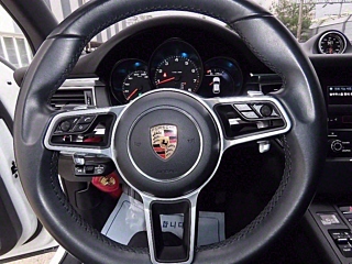 PORSCHE MACAN 2018