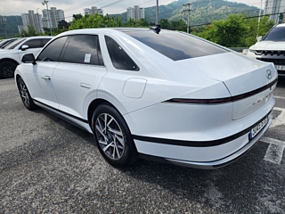HYUNDAI GRANDEUR GN7 2023