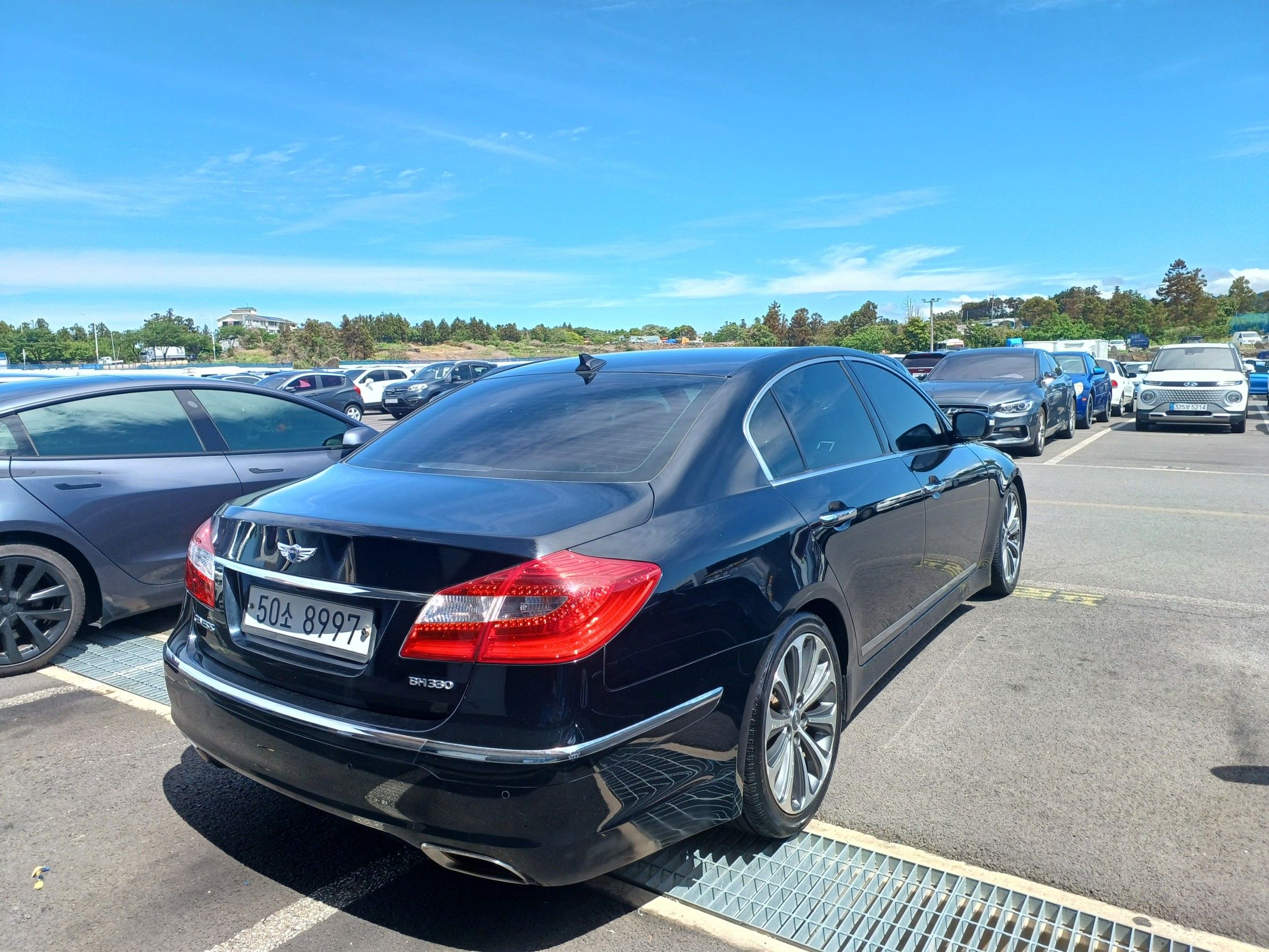 HYUNDAI GENESIS 2013