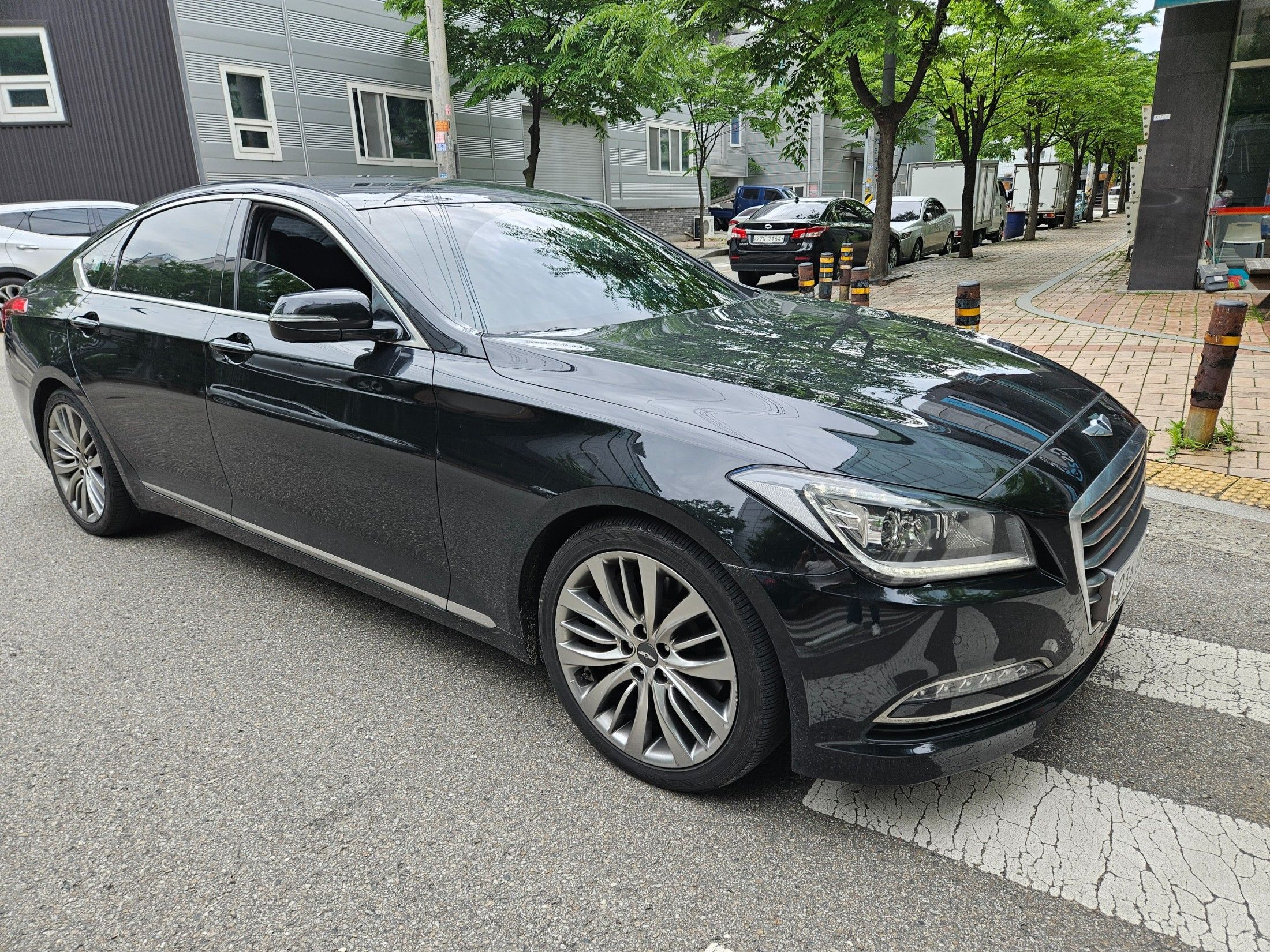 HYUNDAI GENESIS DH 2016