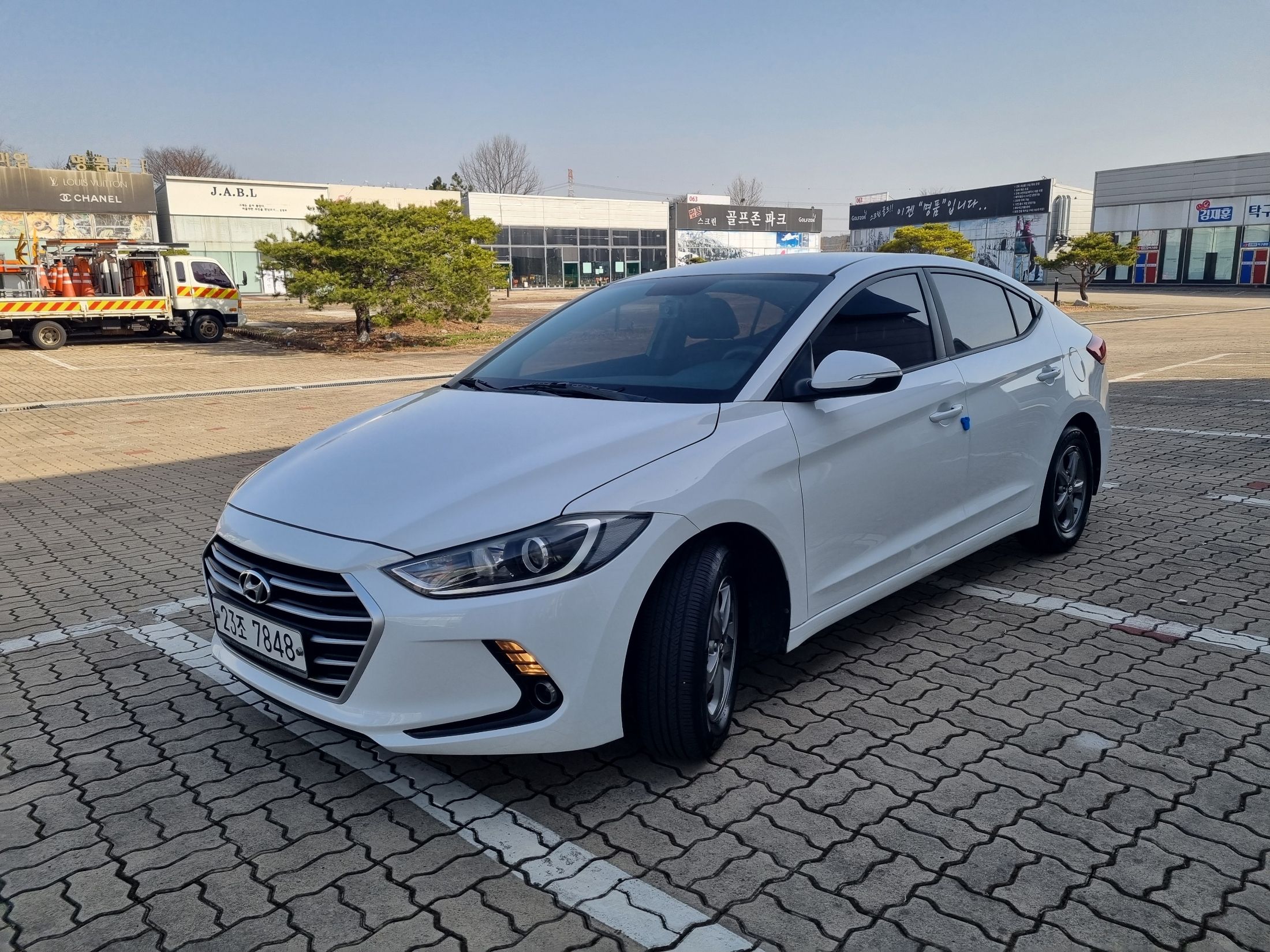HYUNDAI AVANTE AD 2016