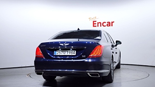 GENESIS EQ900 2016
