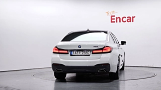 BMW 5-SERIES G30 2020
