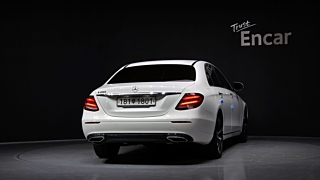 MERCEDES BENZ E-CLASS W213 2019