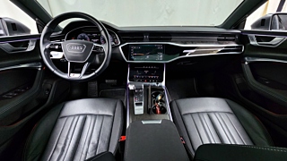 AUDI A7 4K 2020
