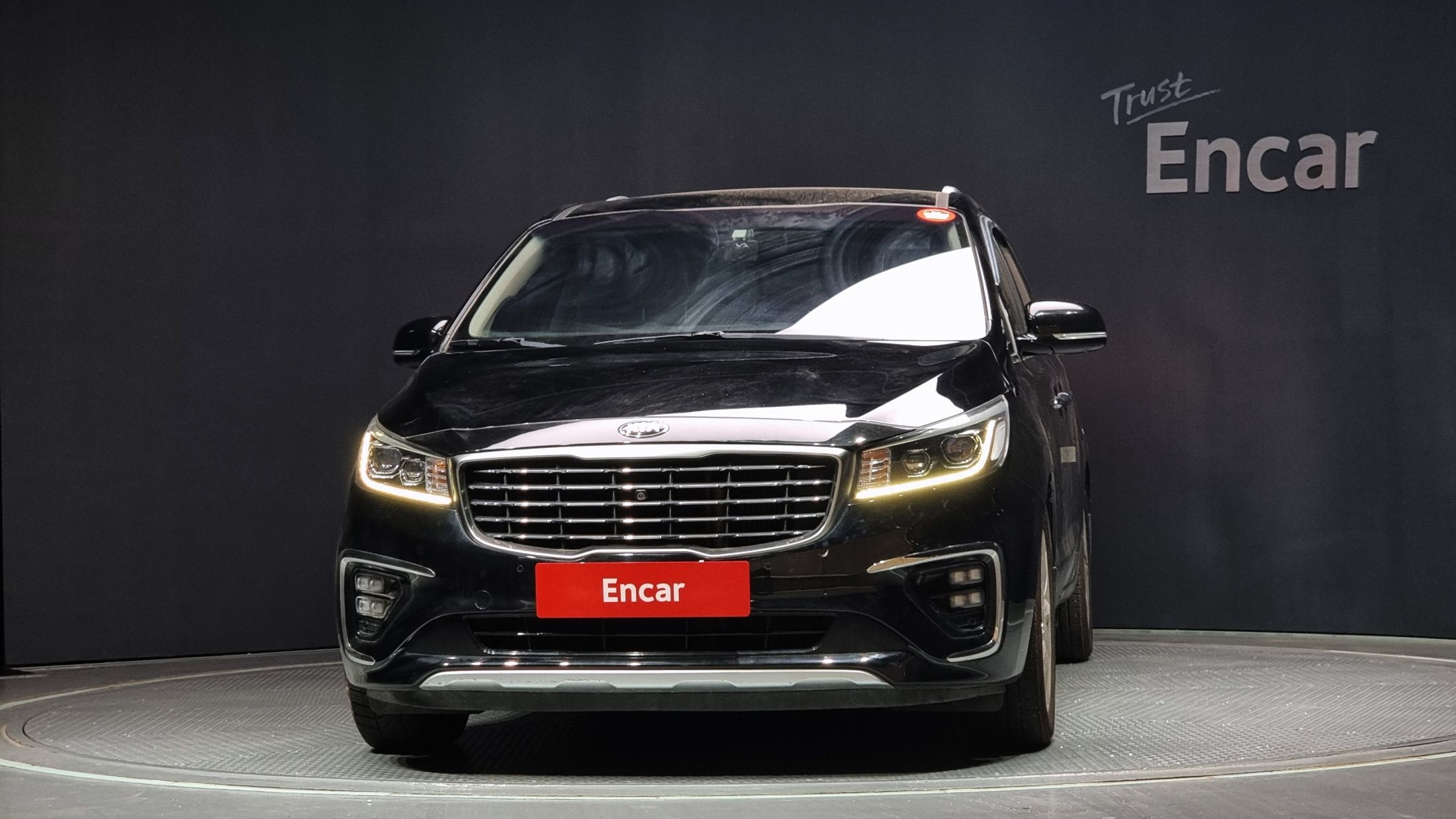 KIA CARNIVAL 2018