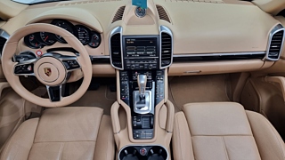PORSCHE CAYENNE 2016