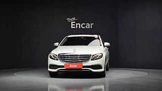 MERCEDES BENZ E-CLASS W213 2016