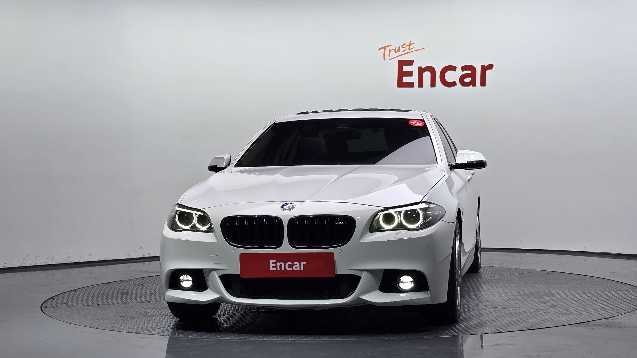BMW 5-SERIES F10 2016