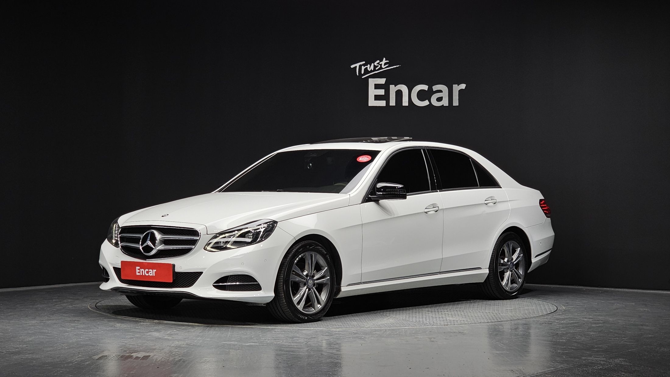 MERCEDES BENZ E-CLASS W212 2014