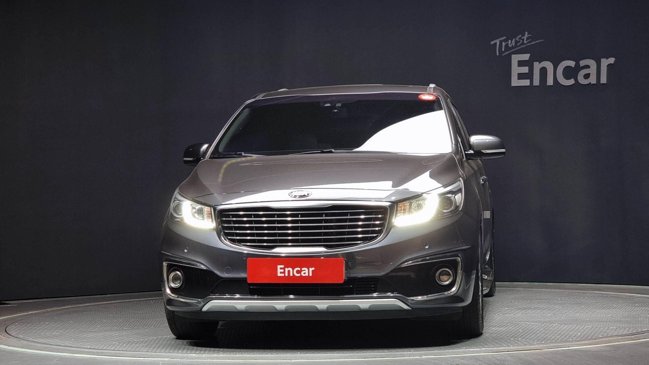 KIA CARNIVAL 2018