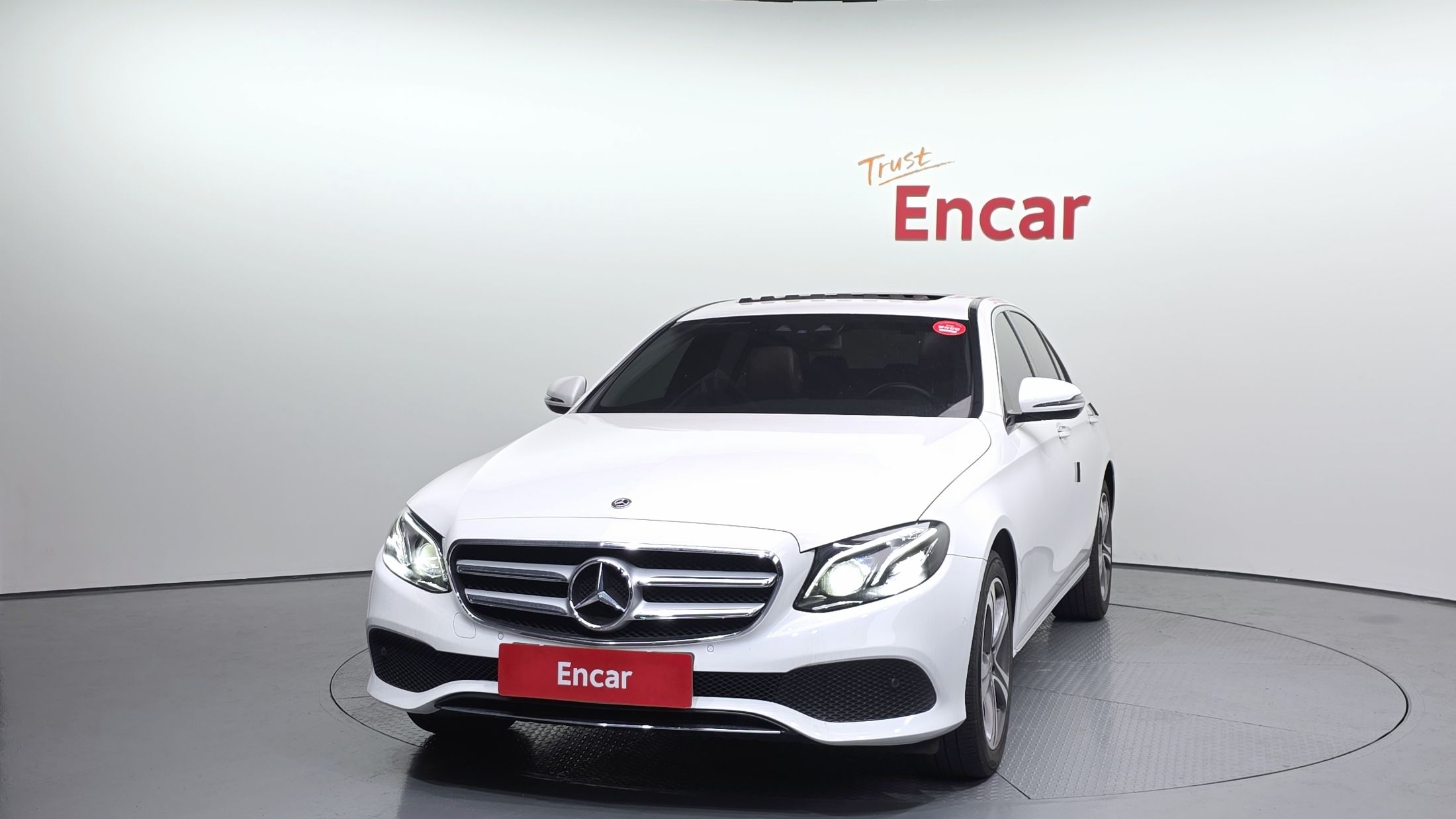MERCEDES BENZ E-CLASS W213 2018