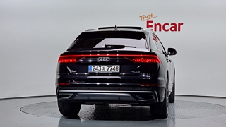 AUDI Q8 4M 2021