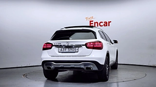 MERCEDES BENZ GLA-CLASS X156 2019