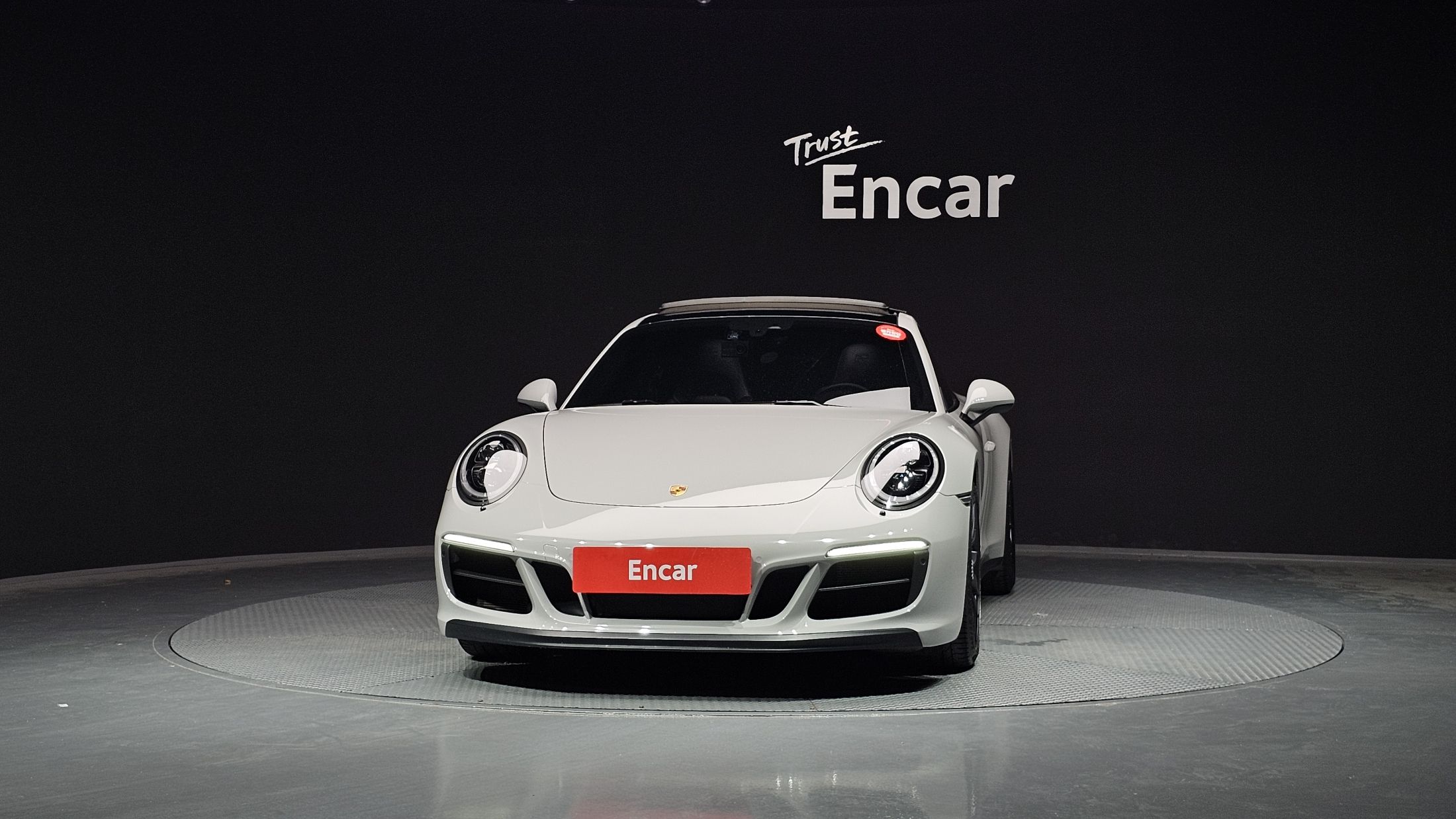 PORSCHE 911 2019