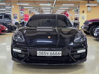 PORSCHE PANAMERA 971 2019