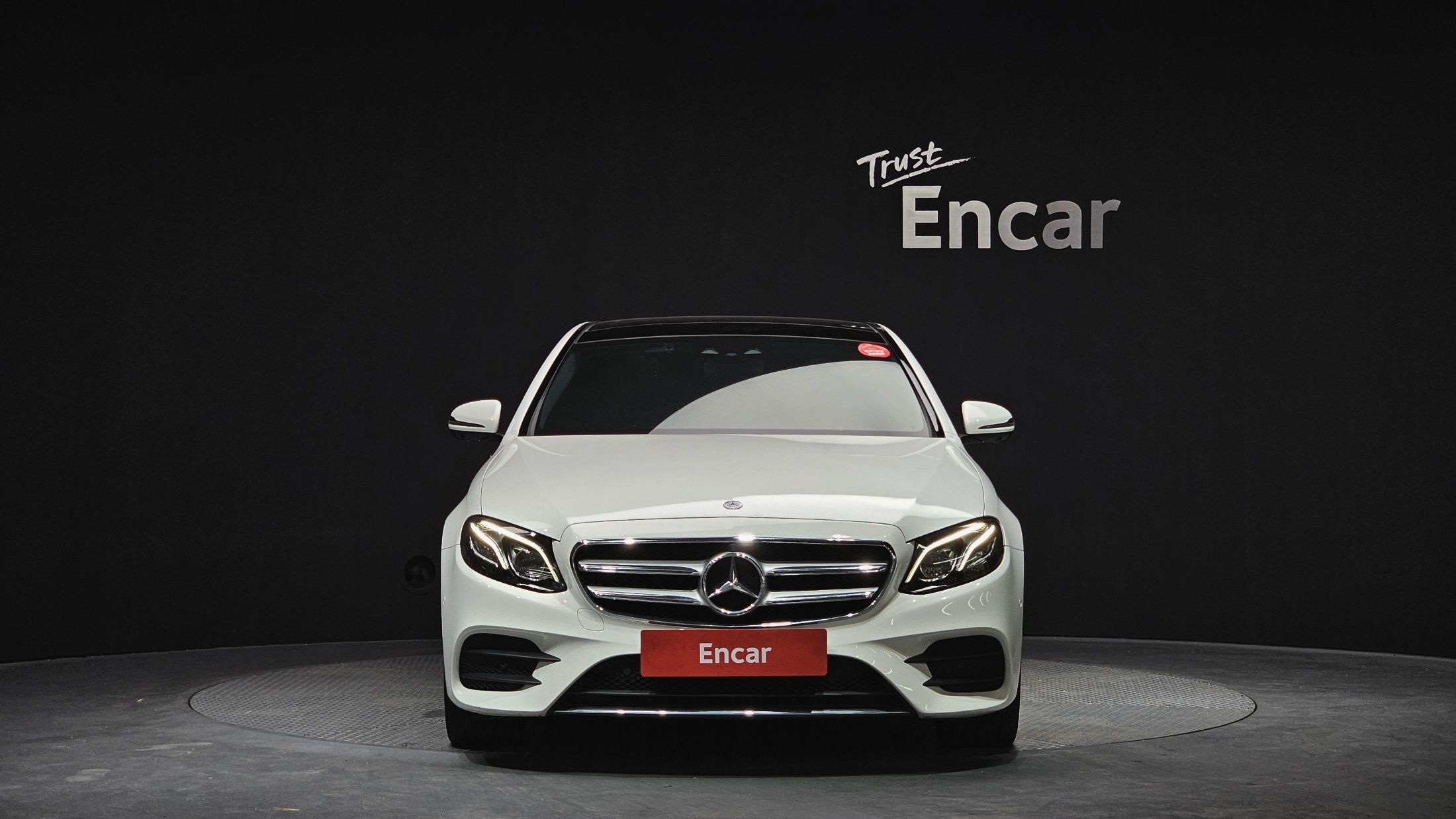 MERCEDES BENZ E-CLASS W213 2017