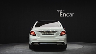 MERCEDES BENZ E-CLASS W213 2017