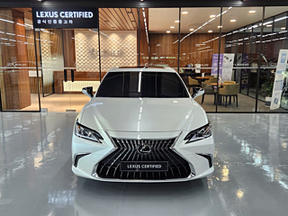 Заказать LEXUS ES300H